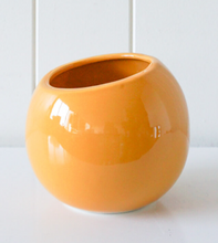 Load image into Gallery viewer, Pot/Planter - Aliyah - Ochre
